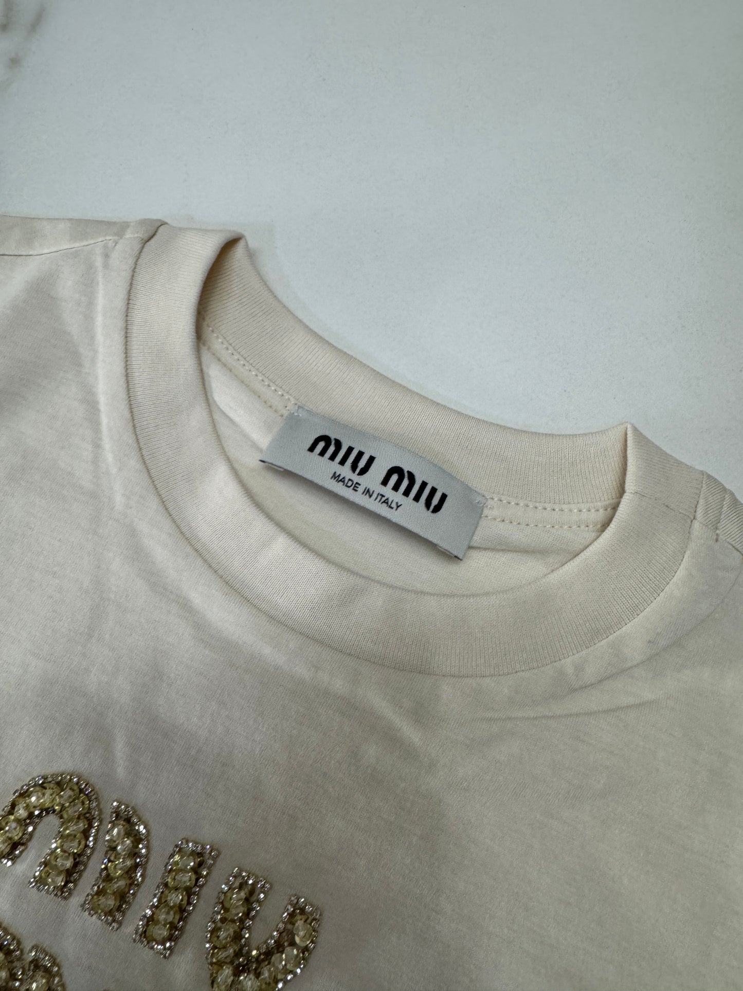MIU MIU 水鑽Logo 米色T恤