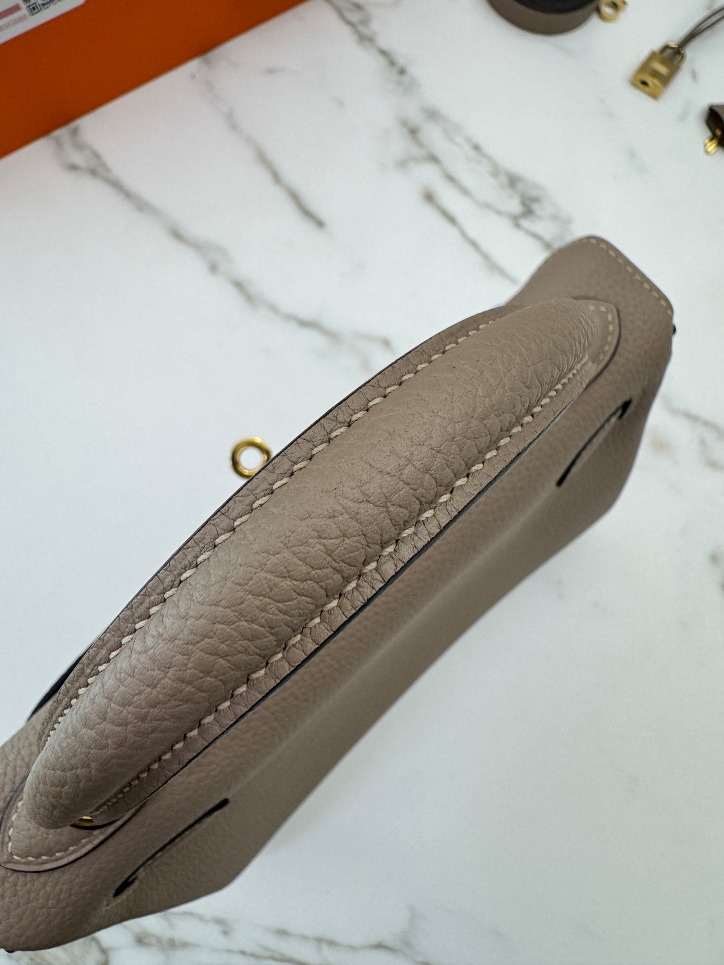 HERMES Kelly 25 斑鳩灰金扣 內縫 Togo 81 Gris Tourterelle GHW