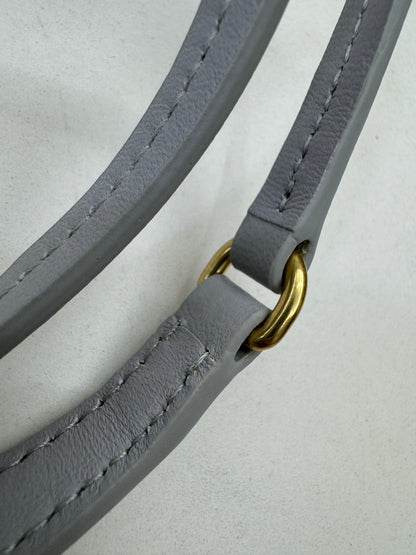 MIU MIU Wander Small 霧霾藍