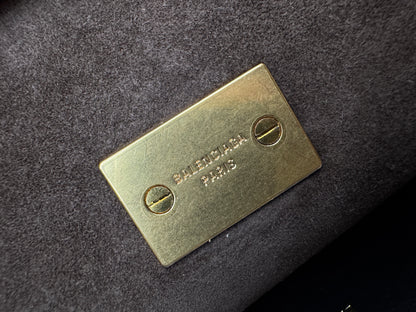 BALENCIAGA Le 7 Hobo