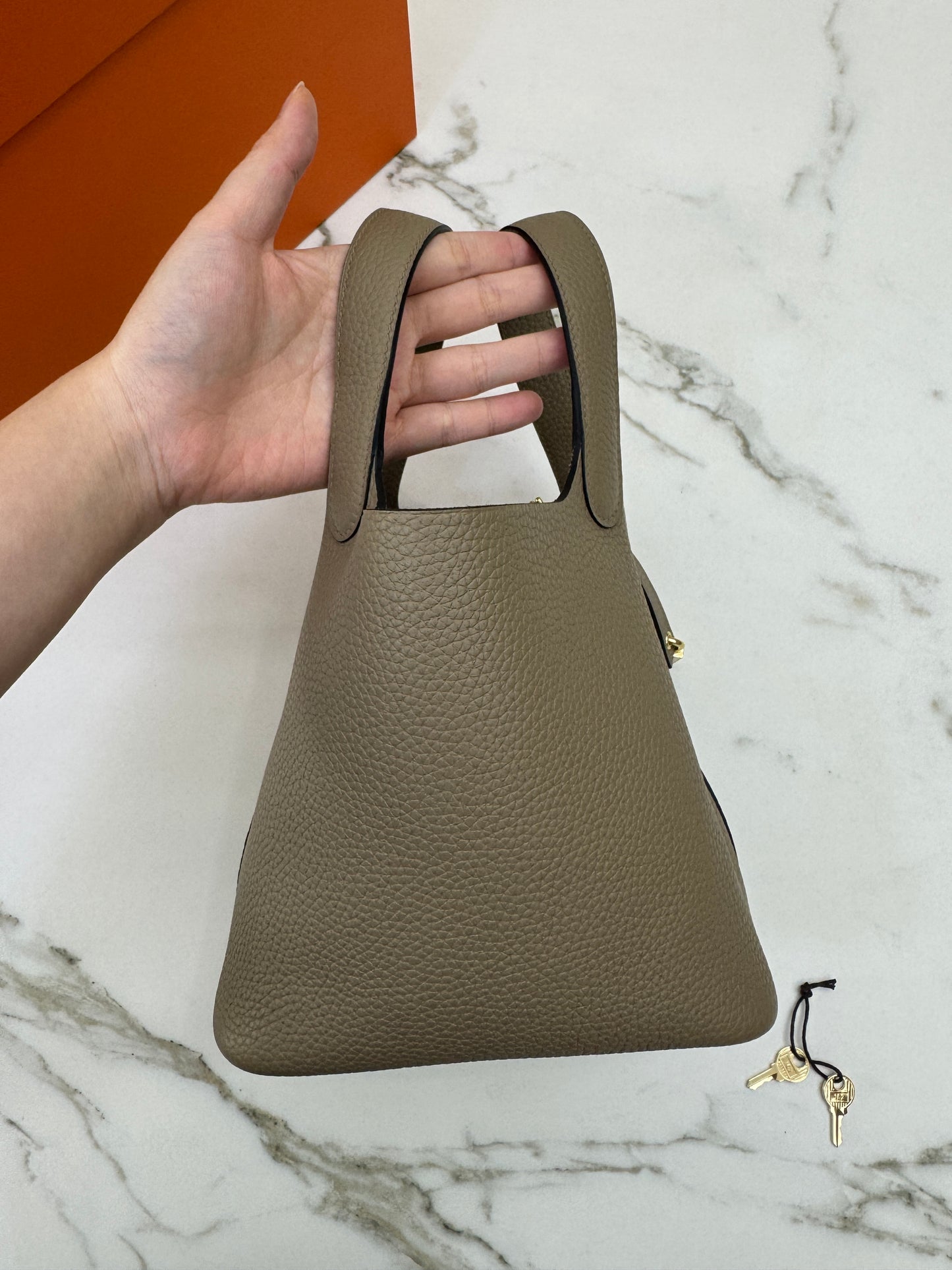 HERMES Picotin 18 馬爾淺米金扣 8Q Beige Marfa GHW