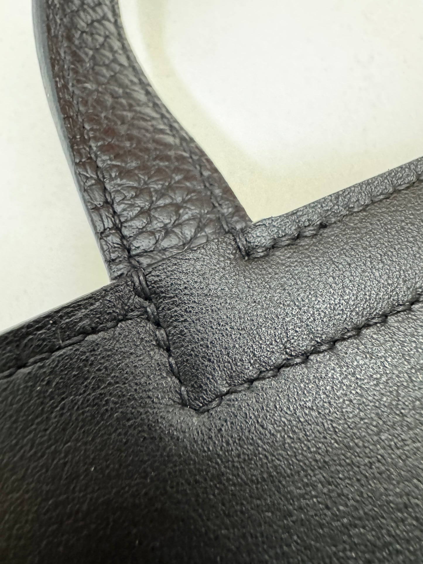 HERMES Halzan 25 黑金 Noir TC GHW
