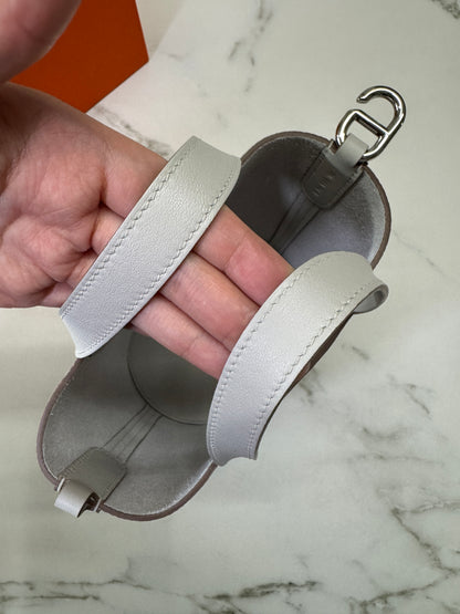 HERMES In The Loop 豬鼻菜籃子 M4奶灰色銀扣 Gris Pale PHW