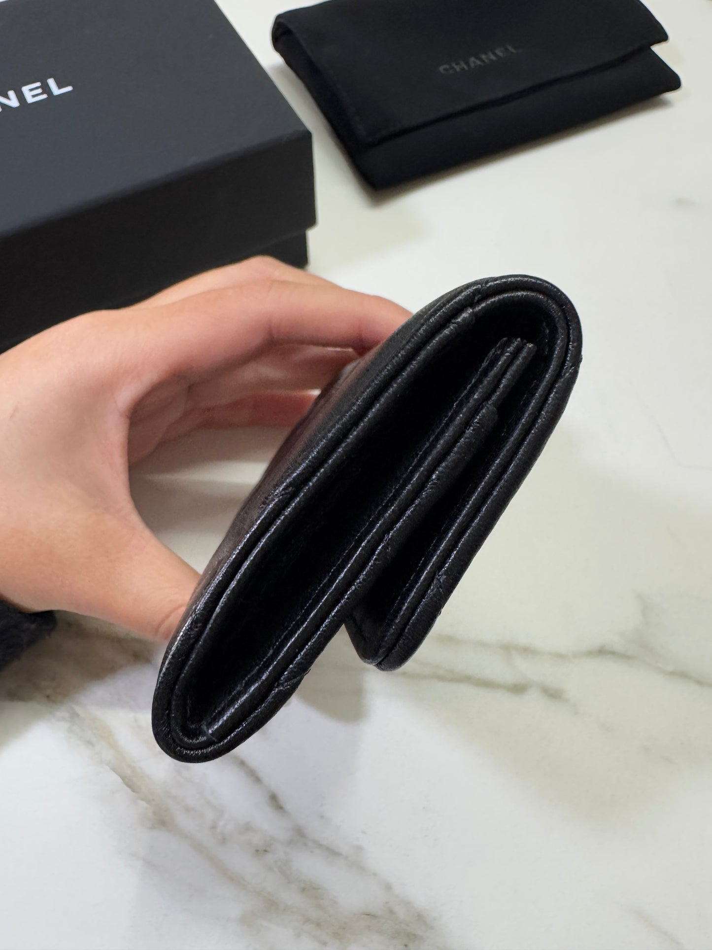 CHANEL 19 Card Holder