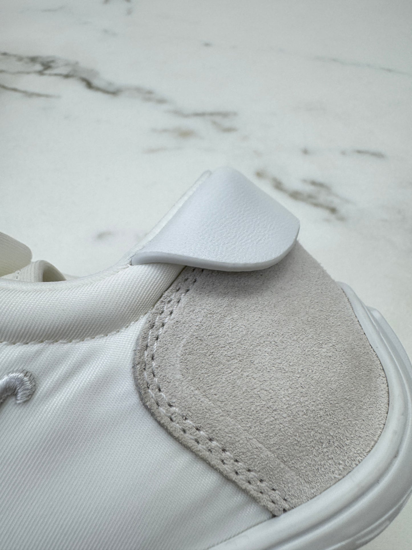 RV Vic Low Sneakers White