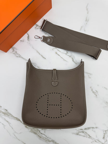 HERMES Evelyne 29 大象灰銀扣