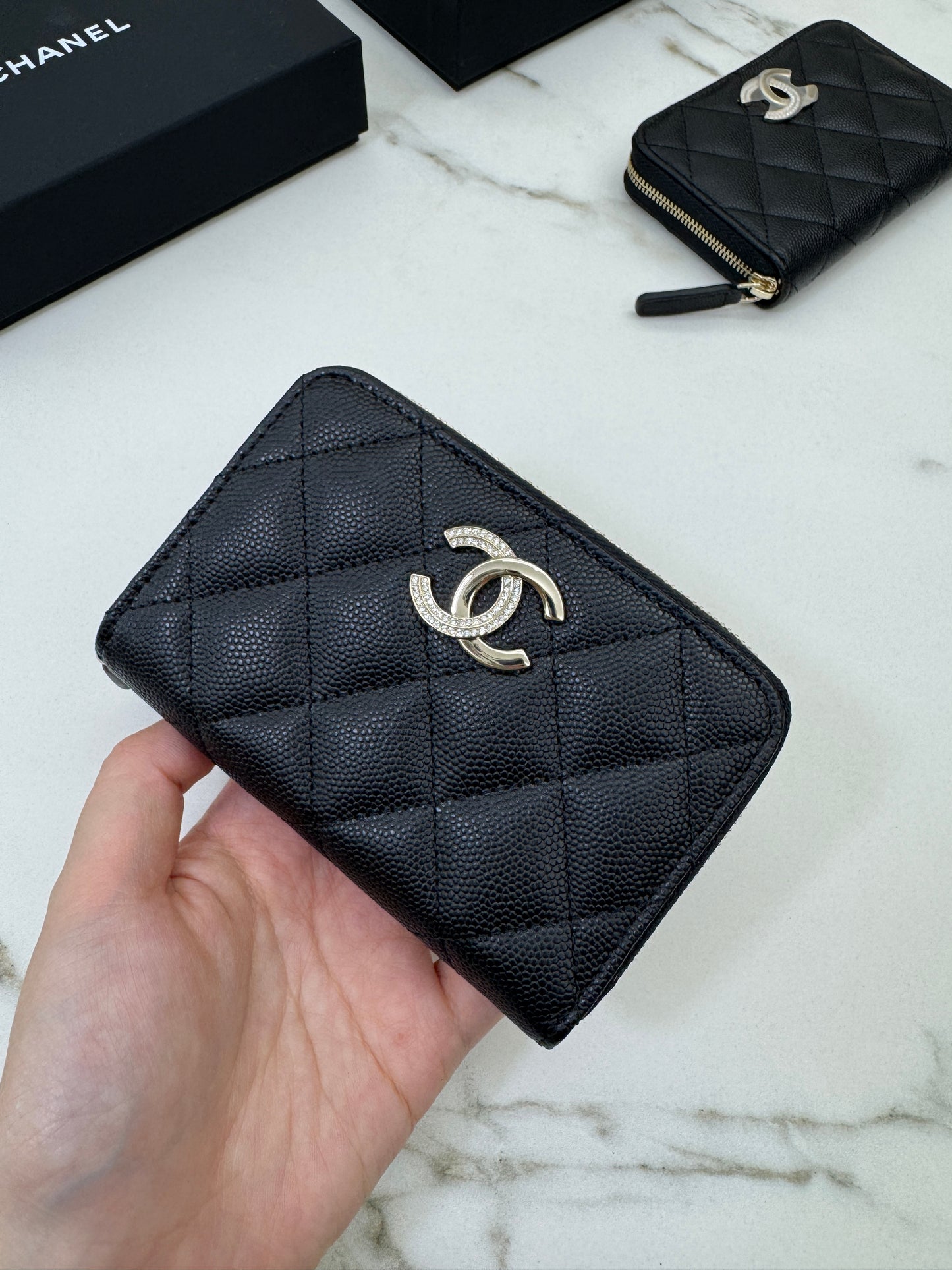 CHANEL 24B半鑽扣 加大零錢包 可放對摺紙幣