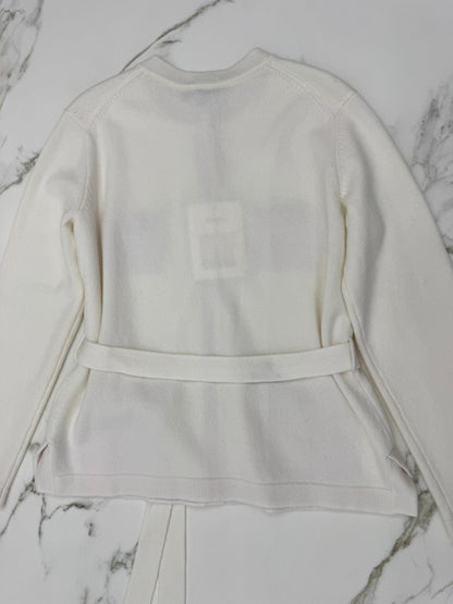 CHANEL 25B 白色羊絨開衫