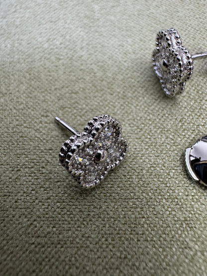 VCA Sweet Alhambra Earrings 滿鑽白金色
