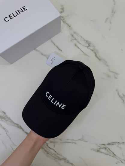 CELINE 字母鴨舌帽