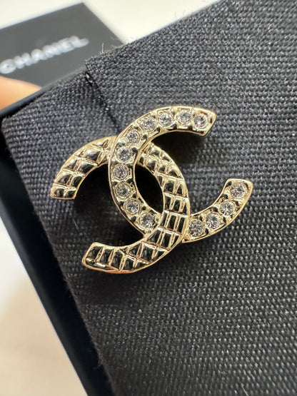 CHANEL 22K 菱格拼水鑽耳環