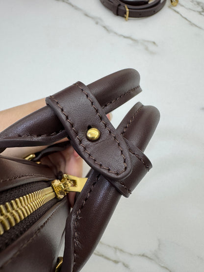 MIU MIU Acardie Regular 石楠木色